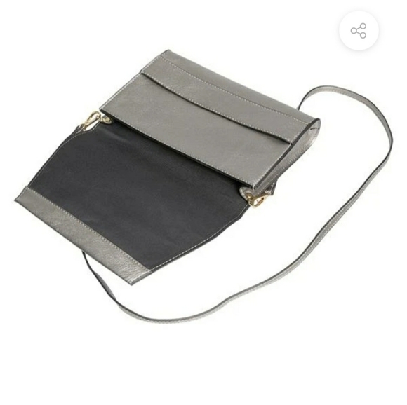 Summer & Rose Celine CrossBody Purse - Picture 3 of 3